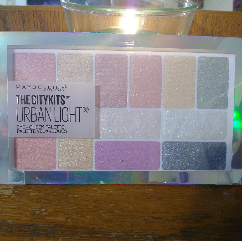 Maybelline urban highlights pallet